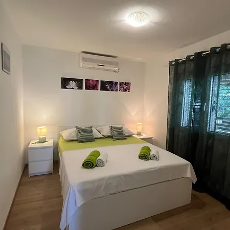 Bepo Apartman Komiža