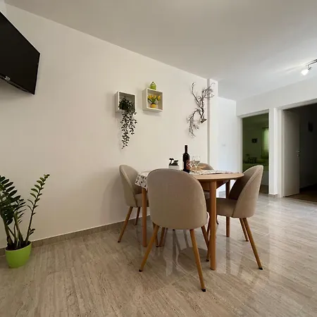 Bepo Apartman Komiža